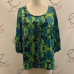 PEACHES N CREAM. Size Small. Button Back 3/4 Sleeve Lightweight Top. B48